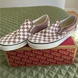 WOMENS CHECKERED VANS
